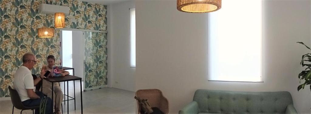 Hostal Tropical Μοτρίλ Εξωτερικό φωτογραφία