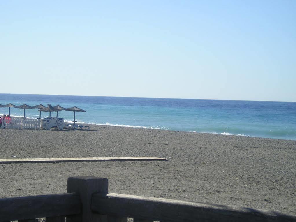 Hostal Tropical Μοτρίλ Εξωτερικό φωτογραφία